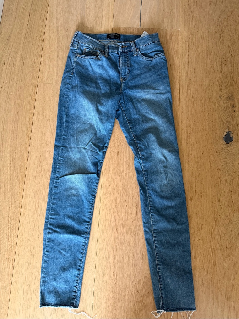 Banana Republic Women's Skinny Jeans in Blue Denim